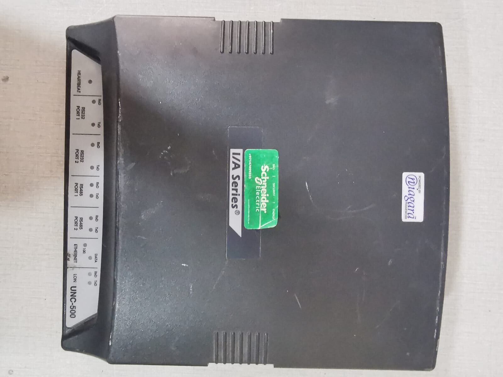 Schneider Electric UNC-510-2 Schneider Electric UNC-500 Universal Network Controller Invensys UNC-510-2 5