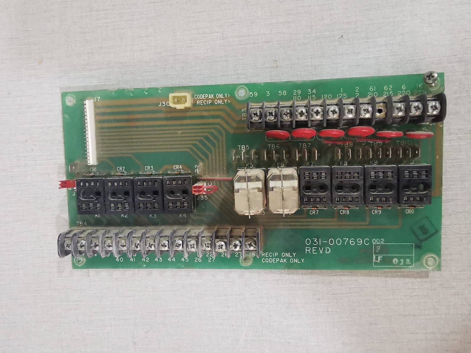 YORK 031-00769C 002 REV D YORK 031-00769C 002 REV D RELAY CIRCUIT BOARD 031-00769C 3
