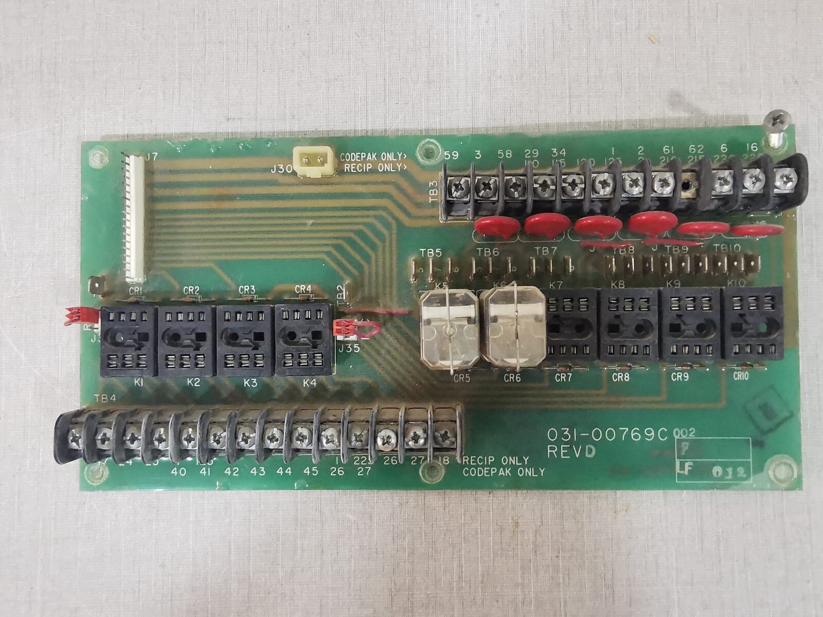 YORK 031-00769C 002 REV D RELAY CIRCUIT BOARD 031-00769C