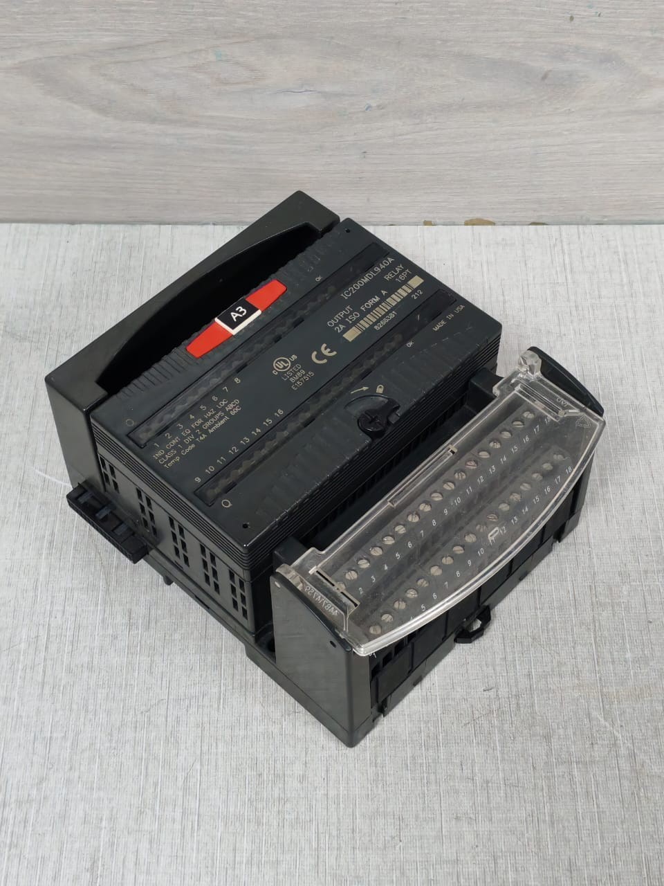 GE IC200MDL940A GE FANUC IC200MDL940A Relay Output Module 7