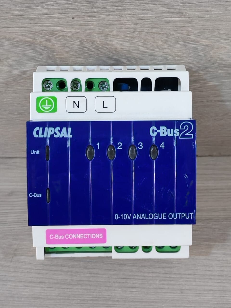 Clipsal L5504AMP 4-Channel Analog Output Unit (Mfg. 2015)