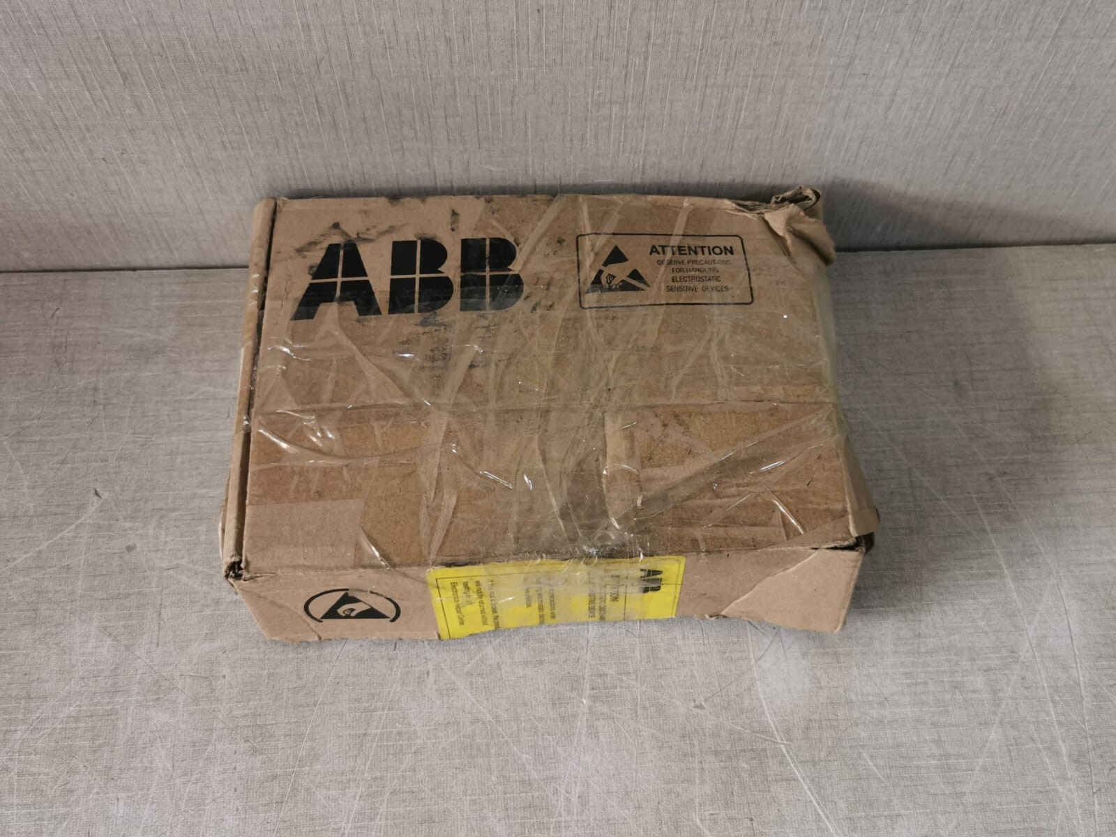 ABB APOW-01C ABB APOW-01C 64493647D 1/2 POWER SUPPLY BOARD 7