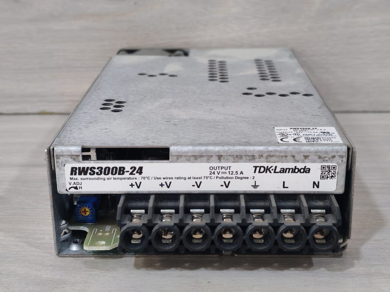 TDK-Lambda RWS300B-24 TDK-Lambda RWS300B-24 Switching Power Supply 2
