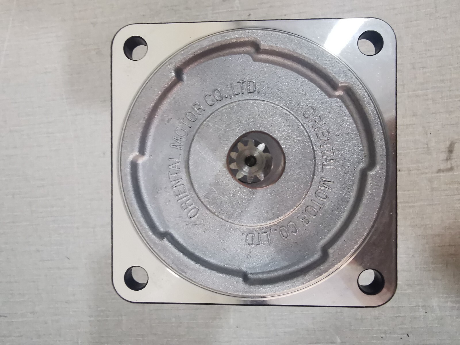 Oriental Motor 5IK60RGU-CFP ORIENTAL MOTOR 5IK60RGU-CFP SPEED CONTROL MOTOR 4