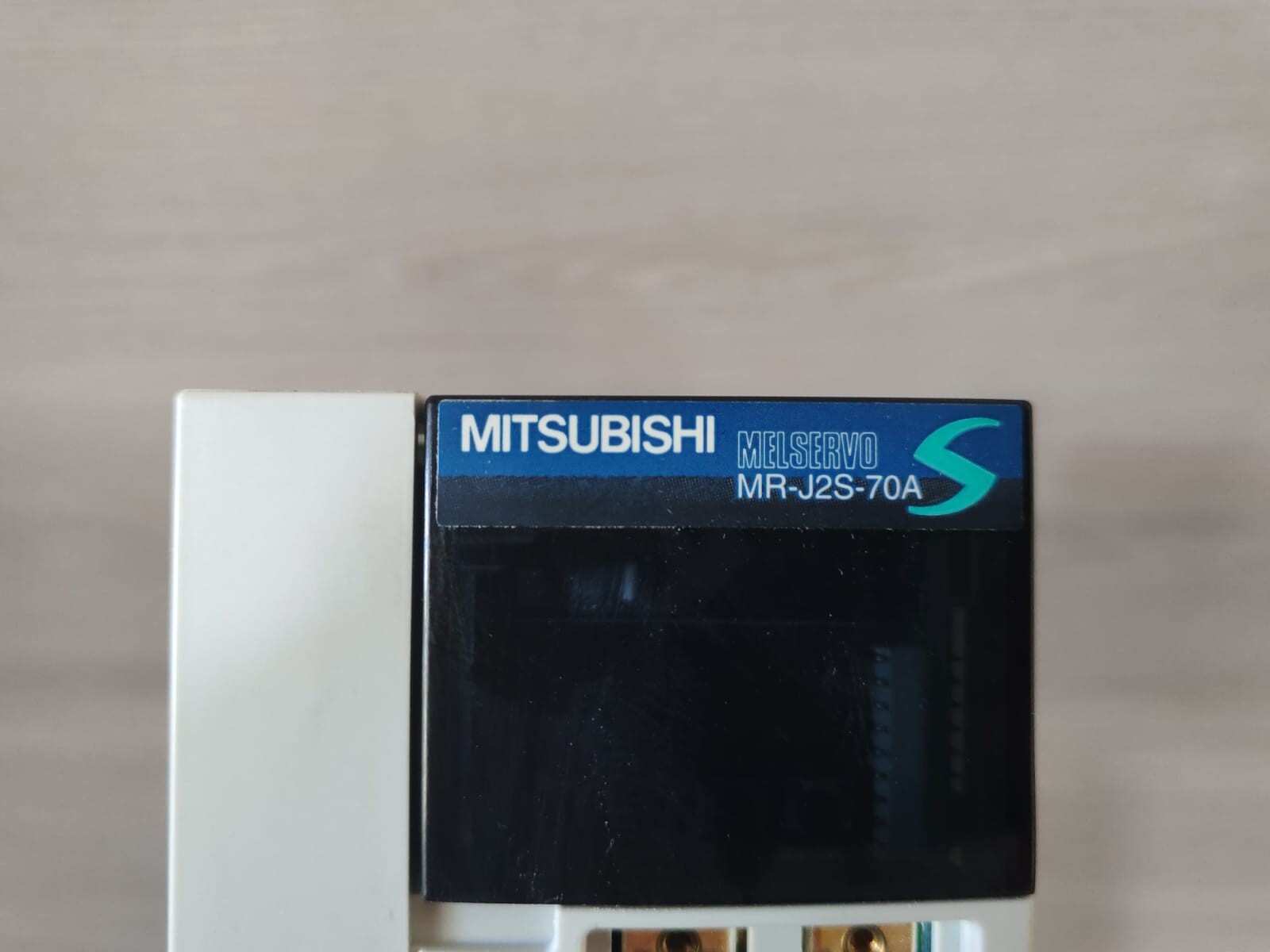 Mitsubishi MR-J2S-70A MITSUBISHI MR-J2S-70A AC SERVO DRIVER 750W WITH FHILTY BOX 2