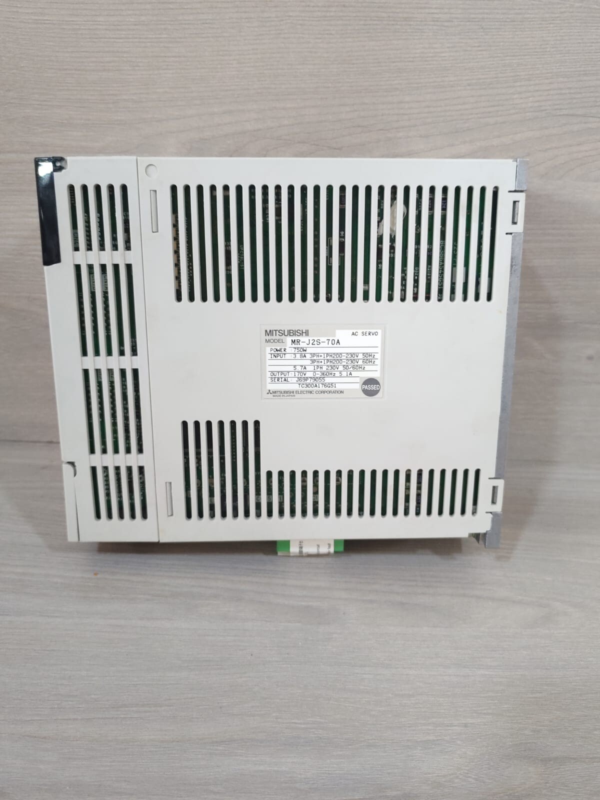 Mitsubishi MR-J2S-70A MITSUBISHI MR-J2S-70A AC SERVO DRIVER 750W WITH FHILTY BOX 5