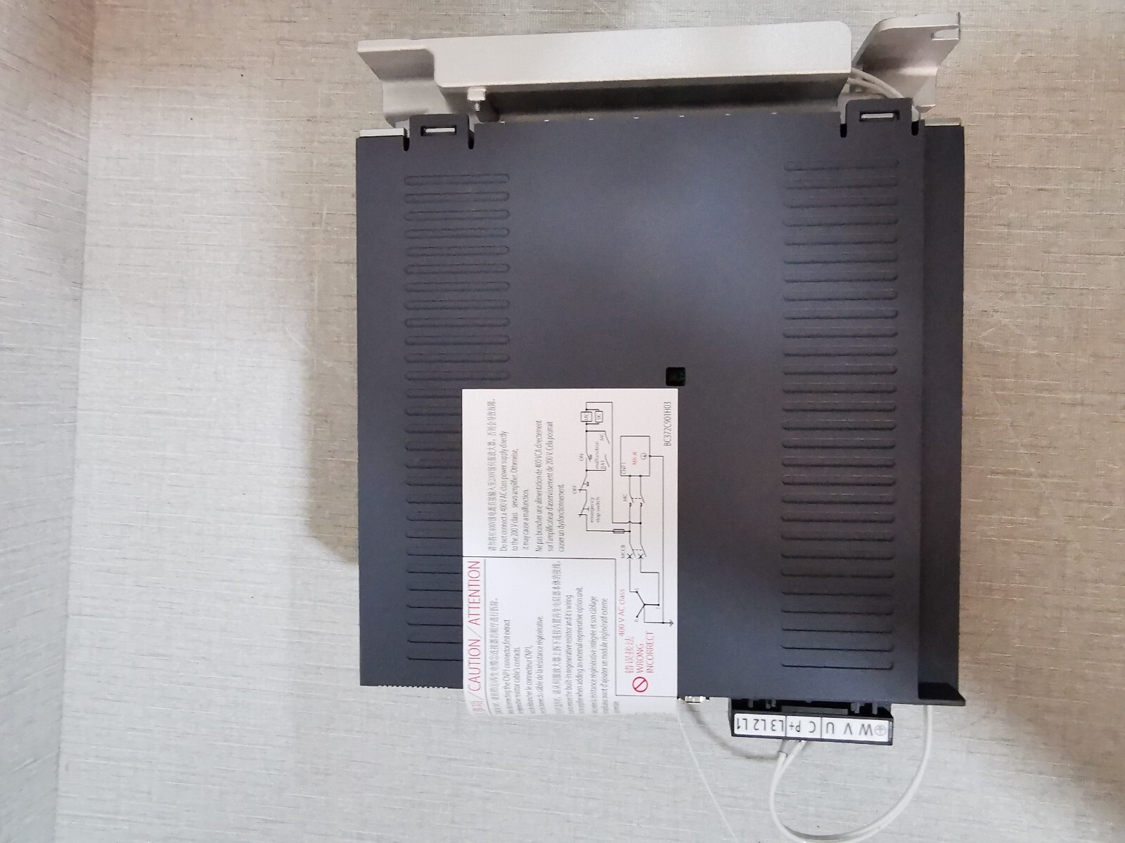 Mitsubishi MR-JE-100B MITSUBISHI MR-JE-100B SERVO DRIVE 5