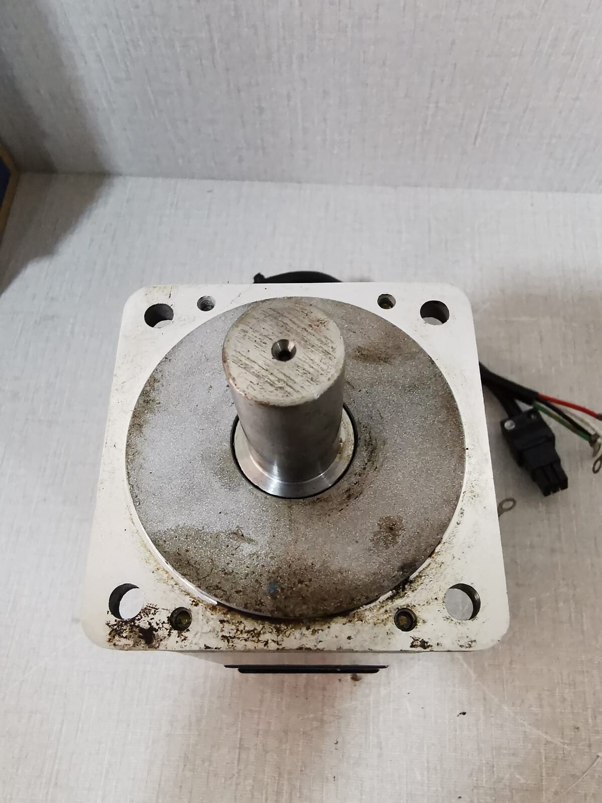 Mitsubishi HC-MF73B MITSUBISHI HC-MF73B AC SERVO MOTOR 117V 5