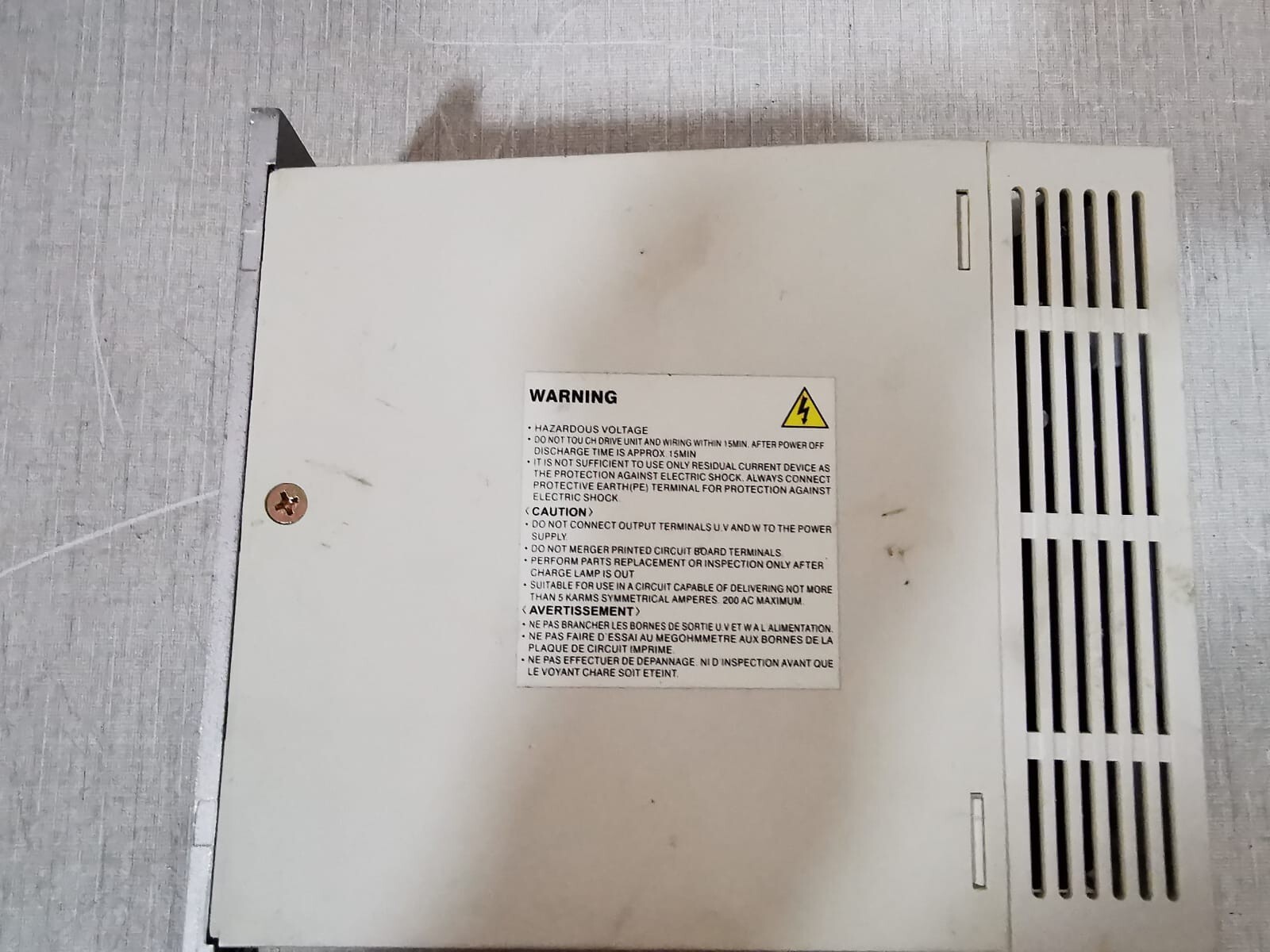 Mitsubishi MR-J2S-70B MITSUBISHI MR-J2S-70B AC SERVO MOTOR 750W WITH DAMAGED COVER 5