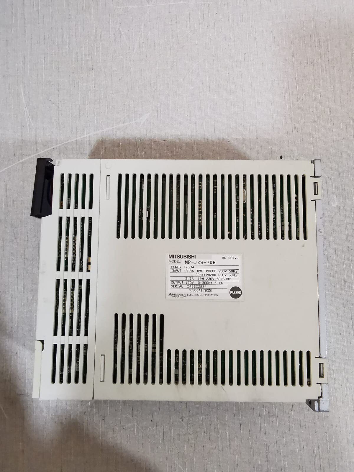 Mitsubishi MR-J2S-70B MITSUBISHI MR-J2S-70B AC SERVO MOTOR 750W WITH DAMAGED COVER 6