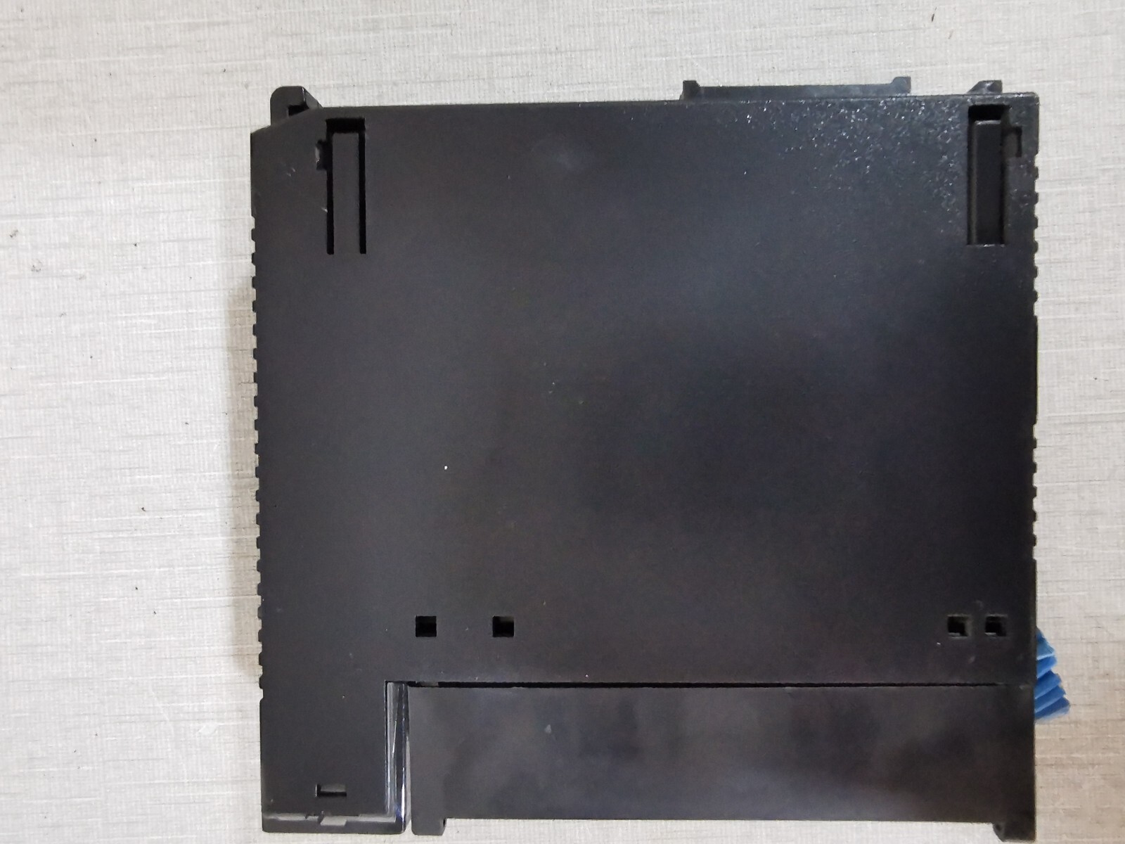 GE IC693MDL742D GE Fanuc IC693MDL742D OUTPUT MODULE 4