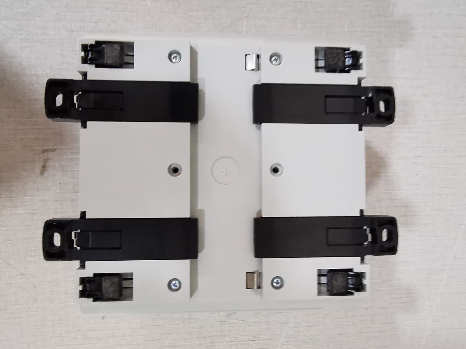 Allen Bradley 1783-MS10T PN-16204 Allen Bradley STRATIX 8000 Ethernet Managed Switch 1783-MS10T / PN-16204 7