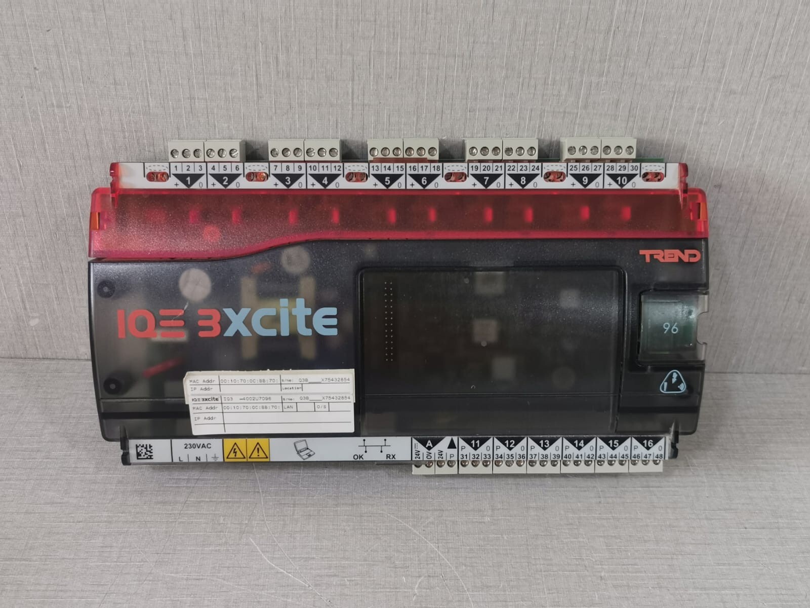 TREND IQE 3XCITE IQ3-4002U7096 CONTROLLER
