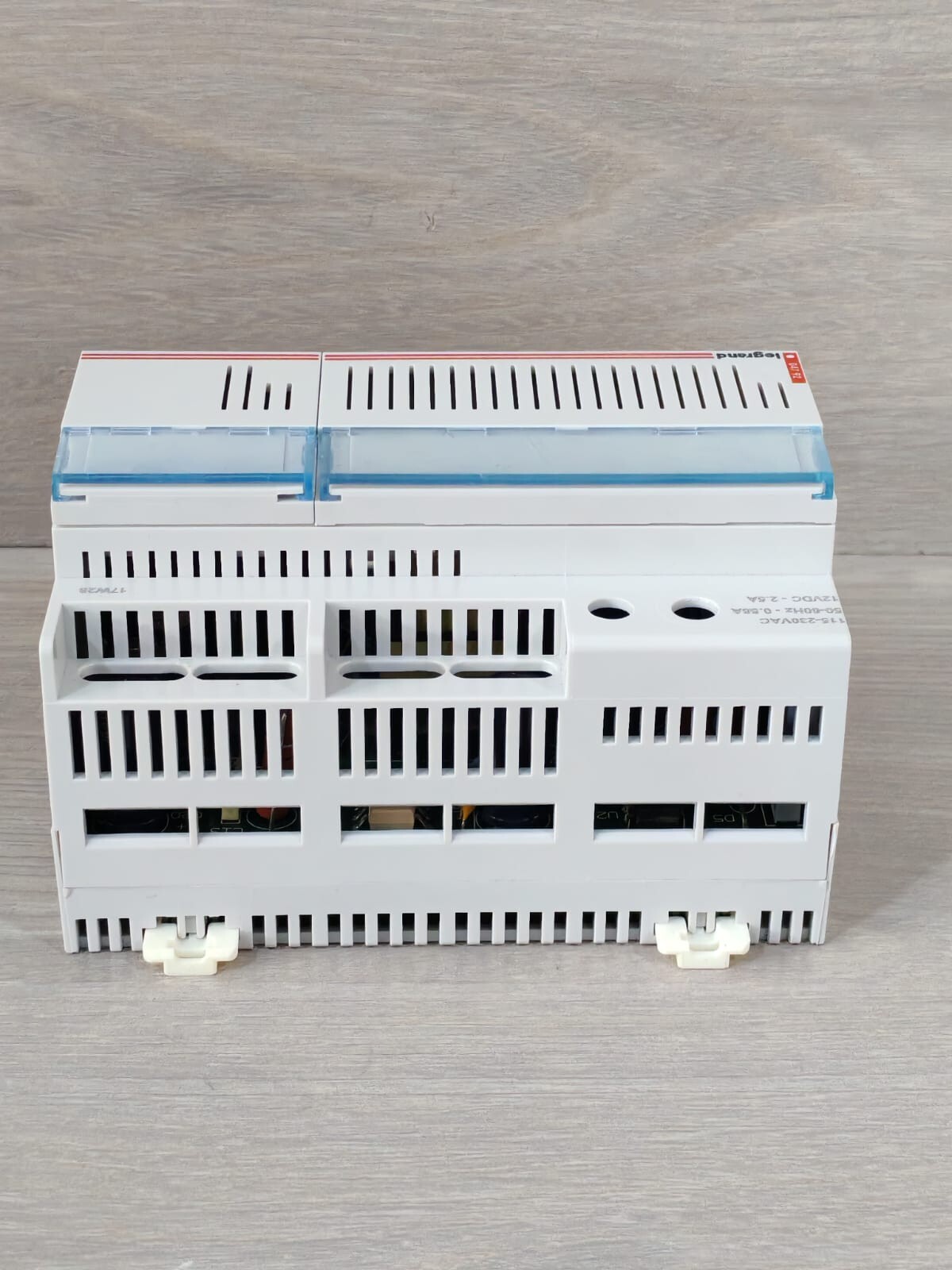 Legrand 04792 LEGRAND 04792 STABILIZED POWER SUPPLY 115-230VAC 8