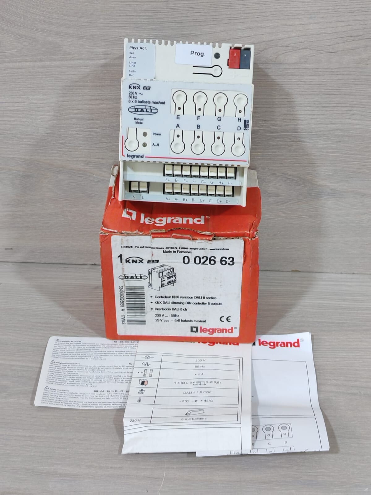 Legrand 0 026 63 INTERFACE MODULE 230V 50Hz 8X8 BALLASTS