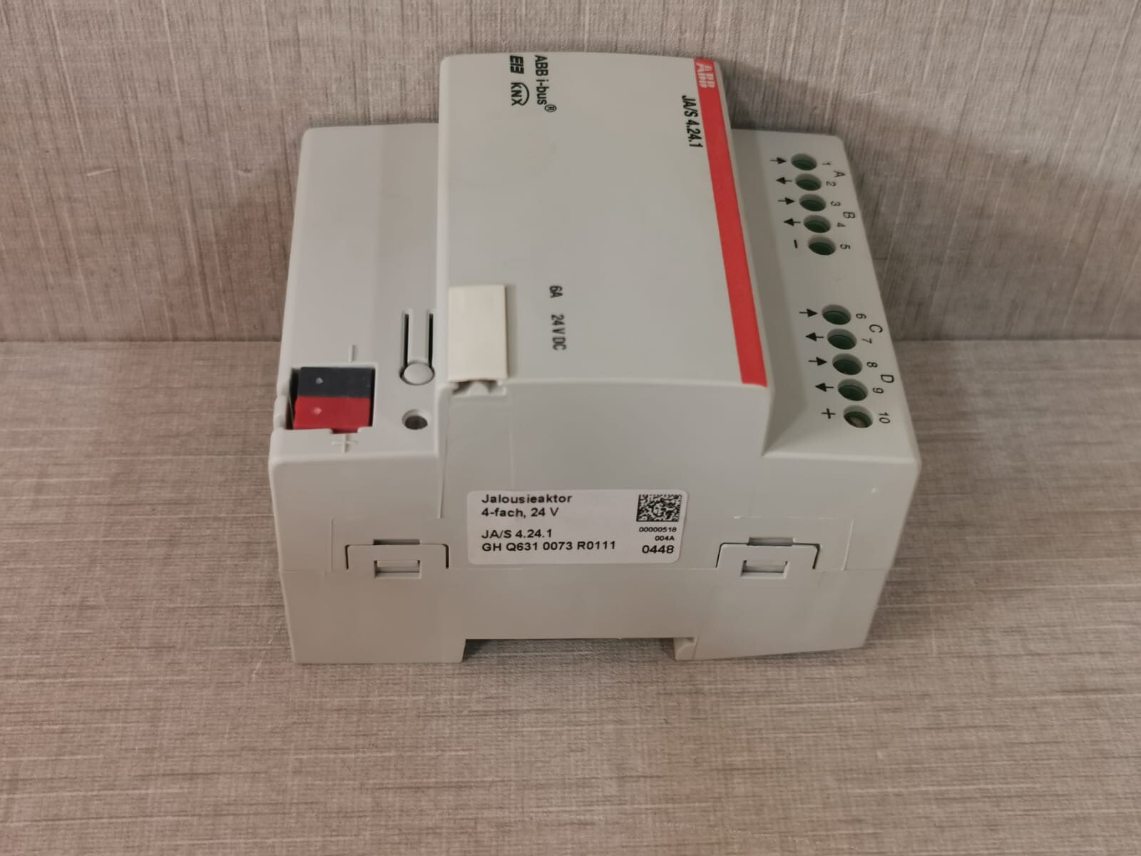 ABB GH Q631 0073 R0111 ABB JA/S 4.24.1 Shutter actuator GH Q631 0073 R0111 4