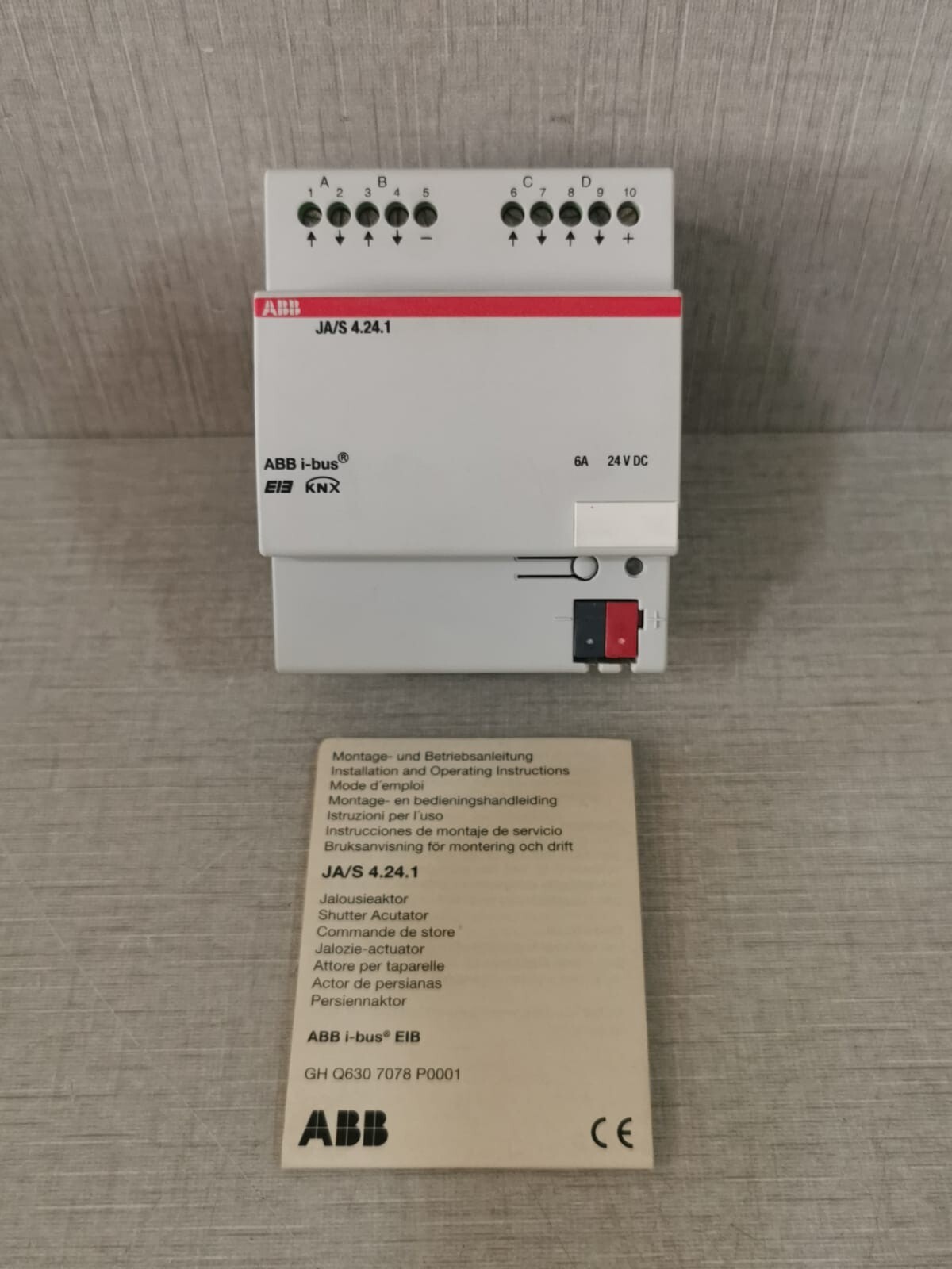ABB JA/S 4.24.1 Shutter actuator GH Q631 0073 R0111
