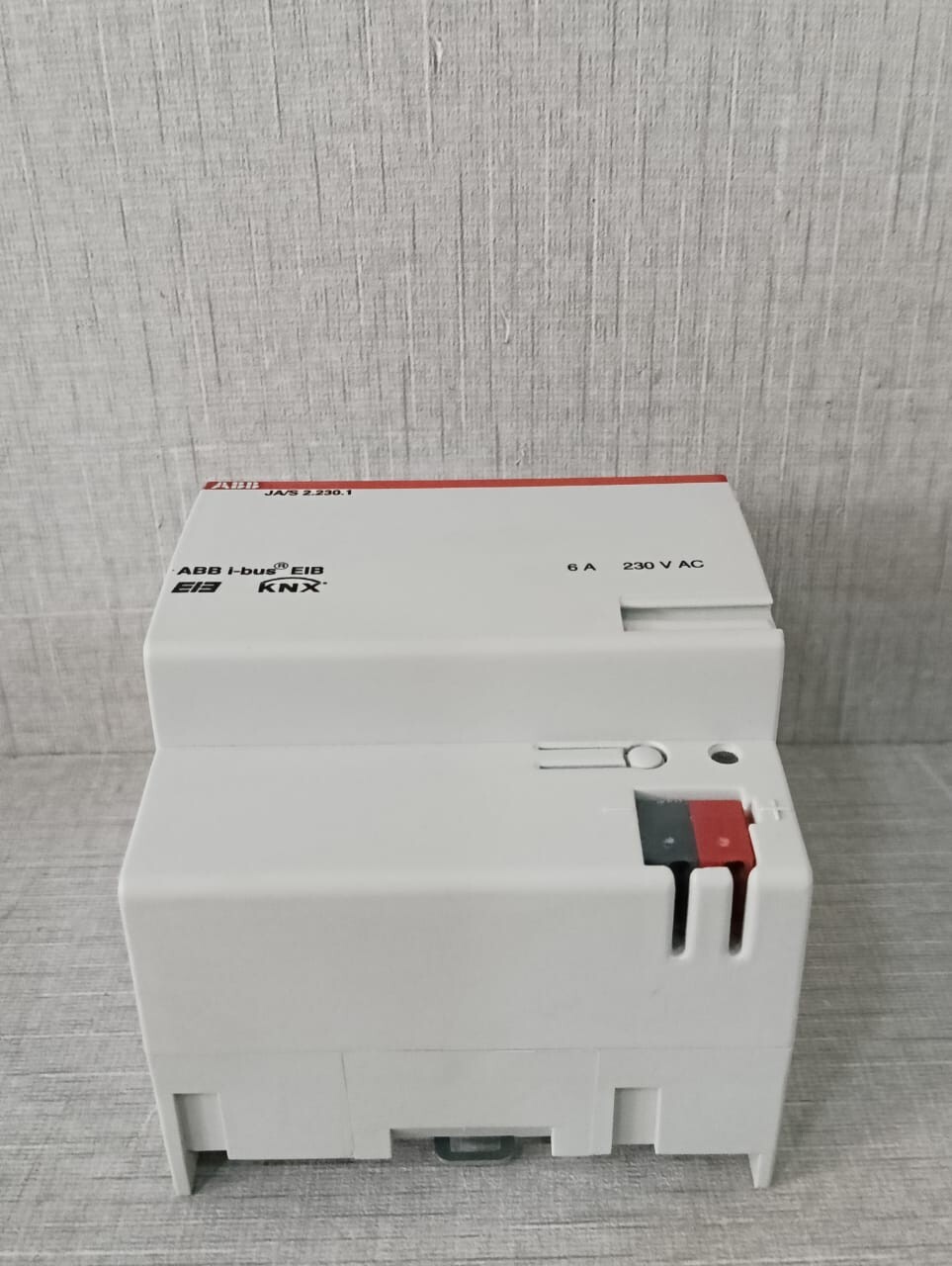 ABB GH Q631 0071 R0111 ABB JA/S 2.230.1 GH Q631 0071 R0111 230VAC SHUTTER ACTUATOR 6
