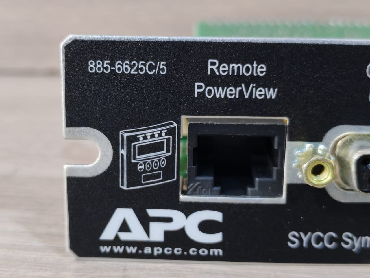 APC SYCC 640-0402C BOT REV.3 APC 885-6625C/5 SYCC 640-0402C BOT REV.3 SYMMETRA COMMUNICATION CARD 4