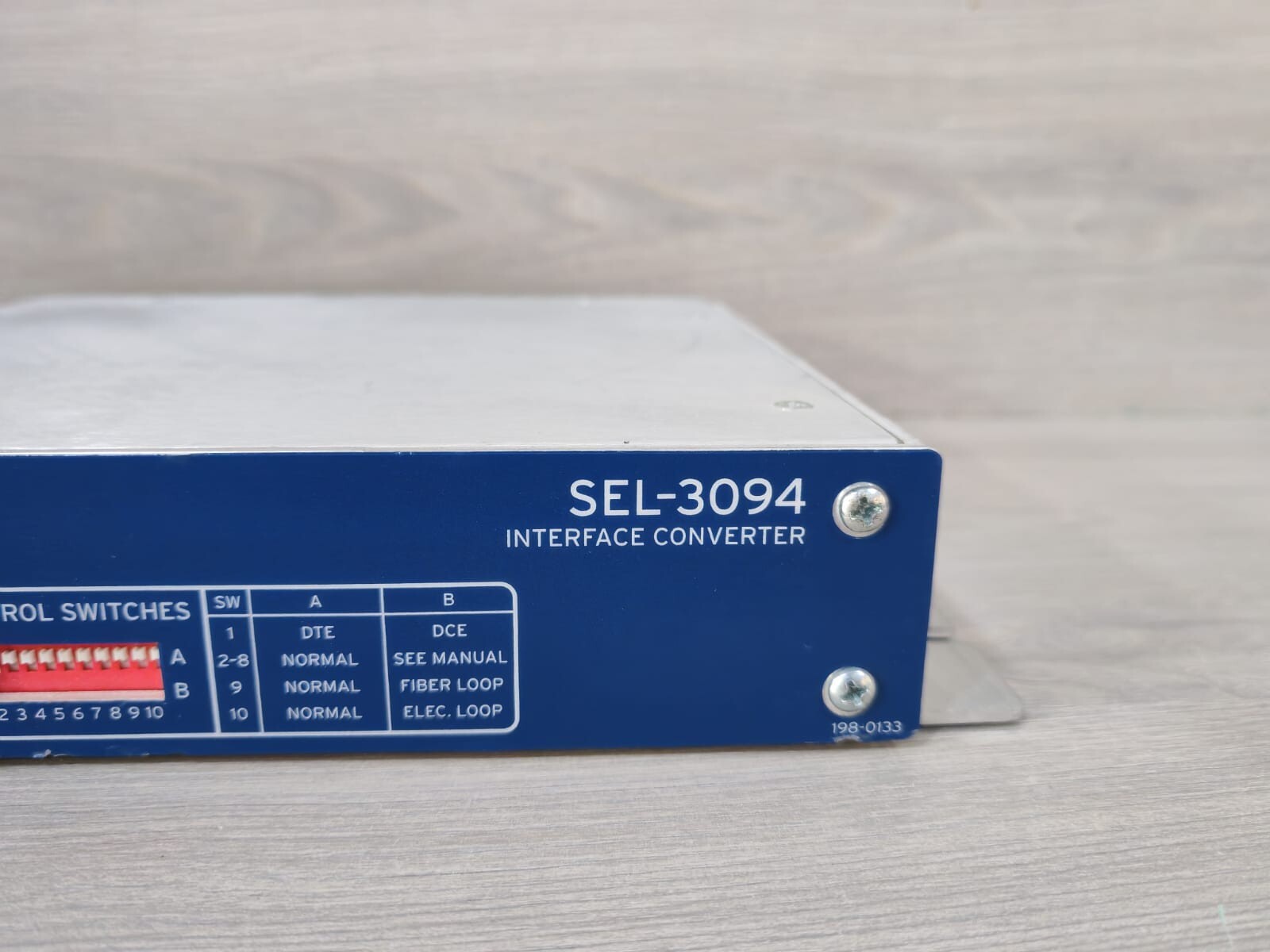 SEL 30940CBWX SEL-3094 30940CBWX INTERFACE CONVERTER 120/230V 50/60Hz 5W 3