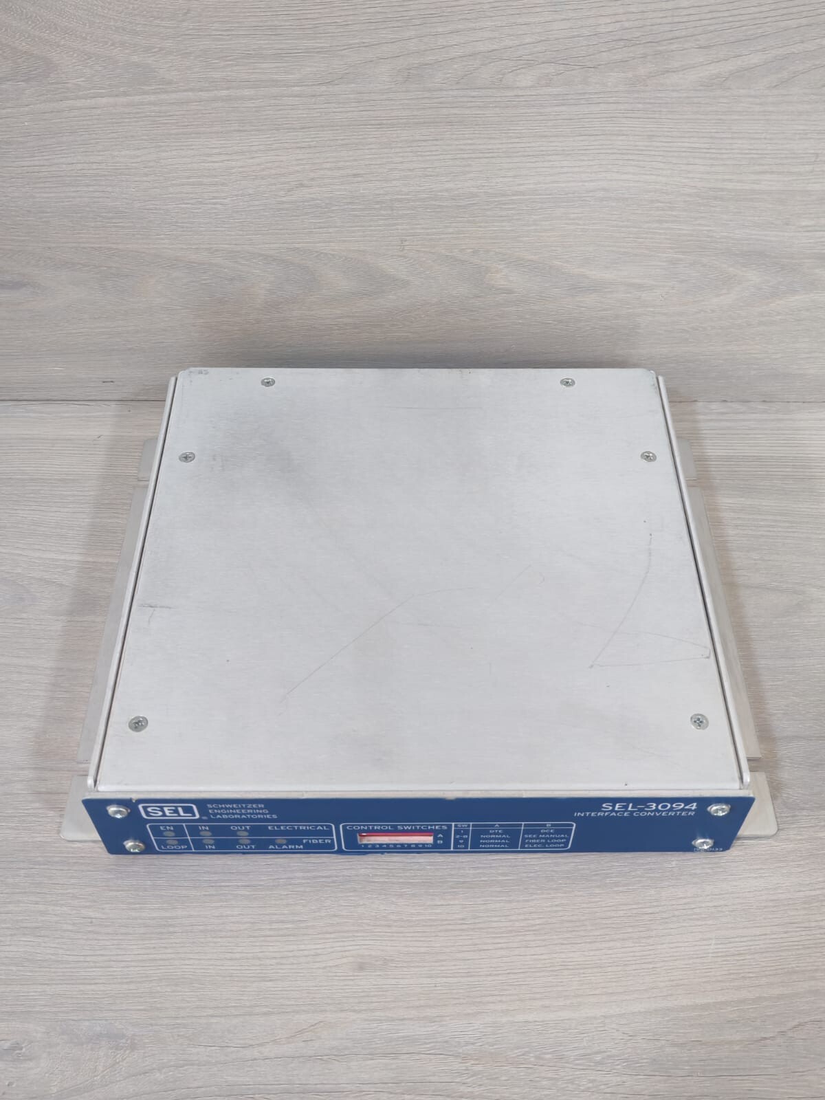 SEL 30940CBWX SEL-3094 30940CBWX INTERFACE CONVERTER 120/230V 50/60Hz 5W 8