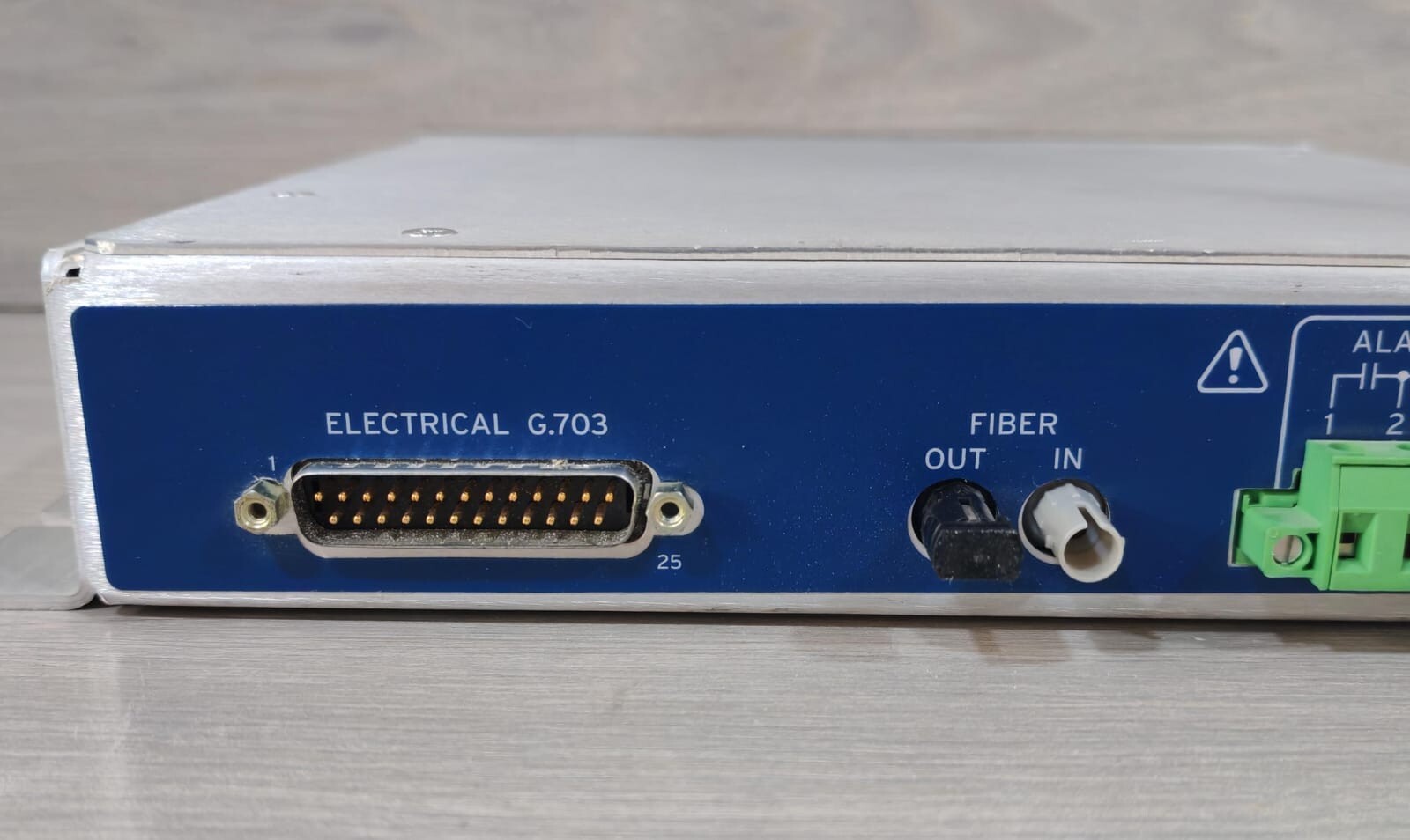 SEL 30940CBWX SEL-3094 30940CBWX INTERFACE CONVERTER 120/230V 50/60Hz 5W 10