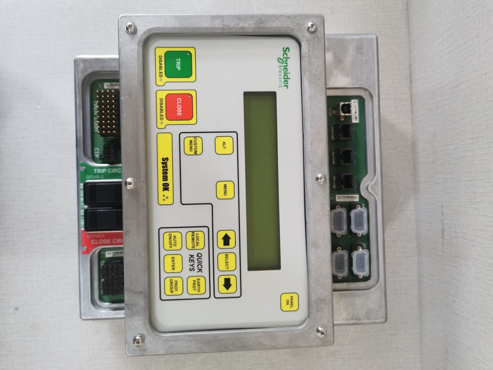 Schneider Electric ADVC2-1070-E Schneider Electric ADVC2-1070-E RELIGADOR AUTOMATIC 7