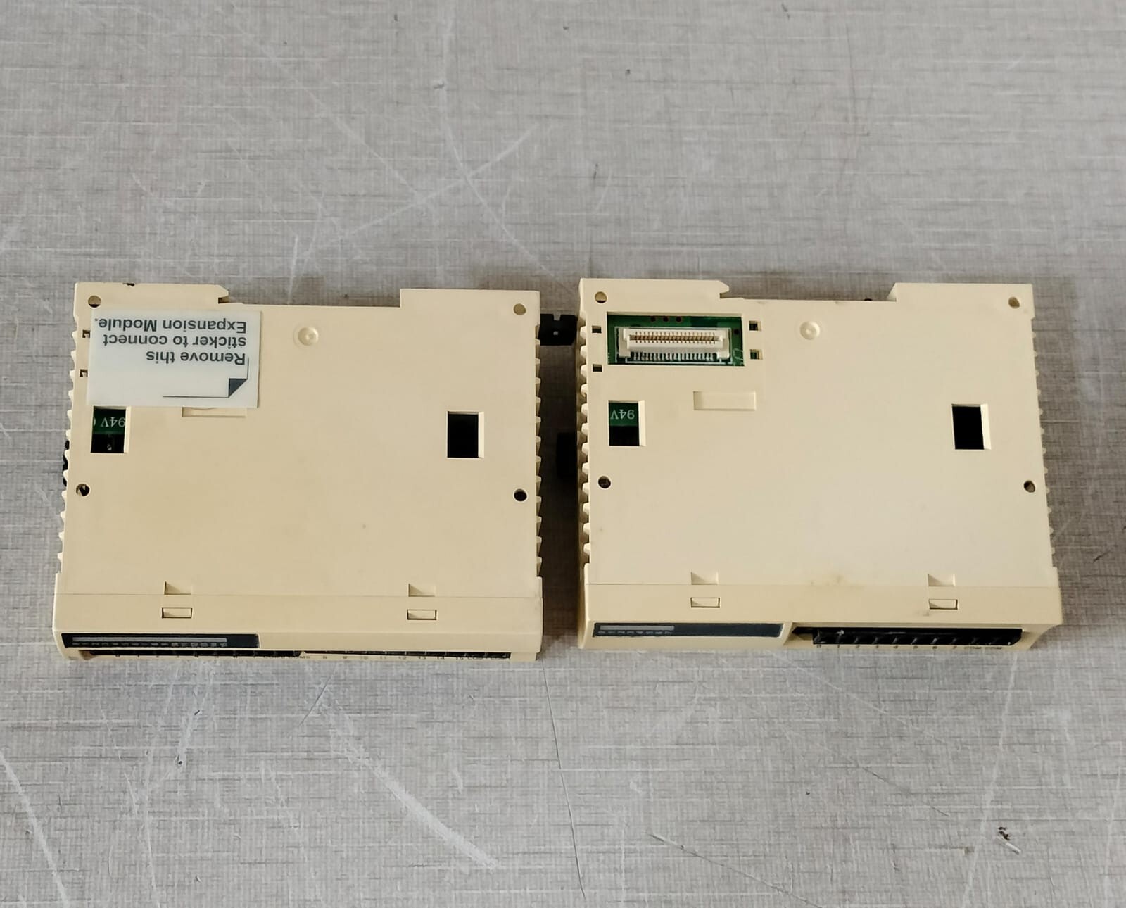 Schneider Electric TWDDRA16RT SCHNEIDER ELECTRIC Twido TWDDDI8DT DC IN / TWDDRA16RT RELAY OUT Expansion Module 3