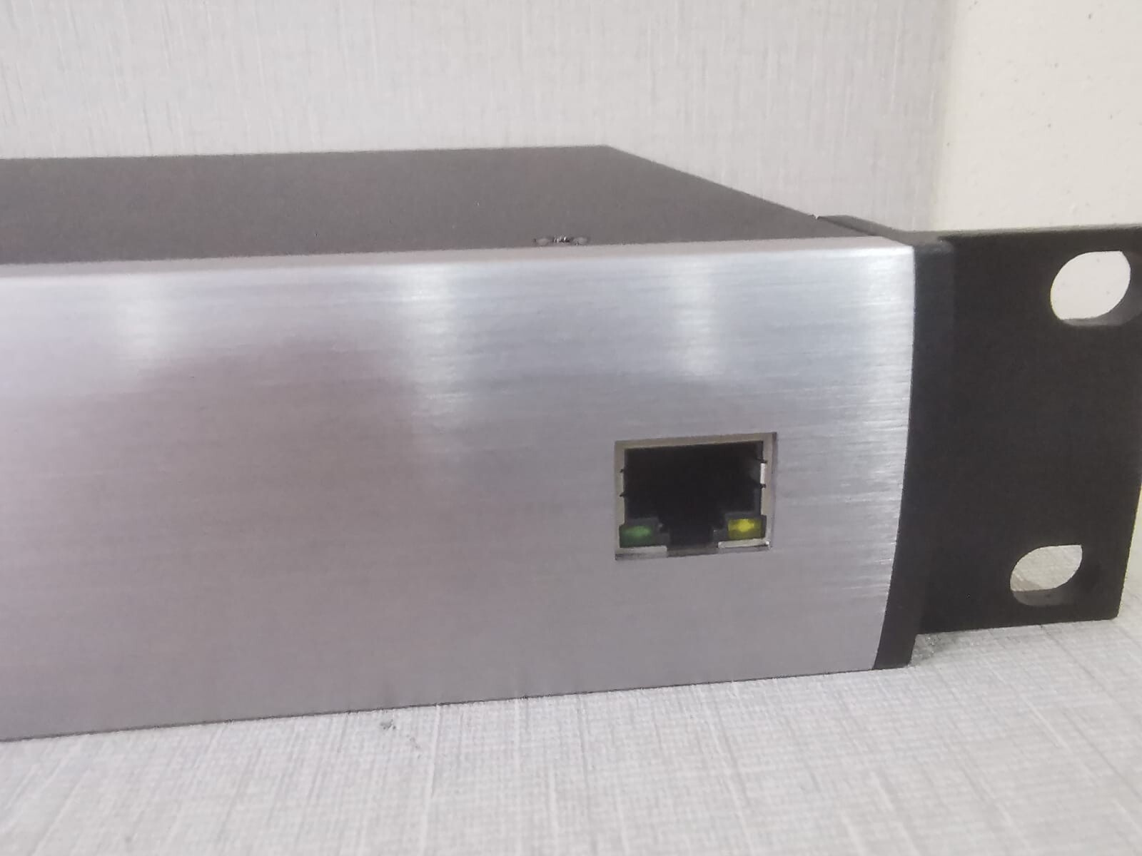 BOSE ESP-880 BOSE ControlSpace ESP-880 Engineered Sound Processor 8