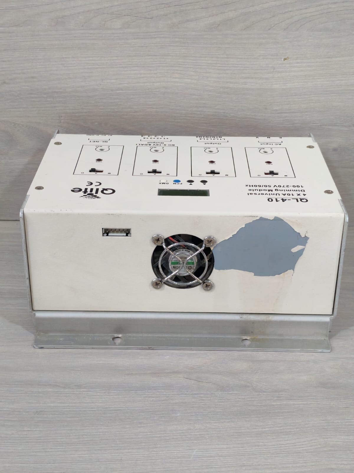 Qlite QL-410 Qlite QL-410 4x10A UNIVERSAL DIMMING MODULE 100-270V 50/60Hz 8