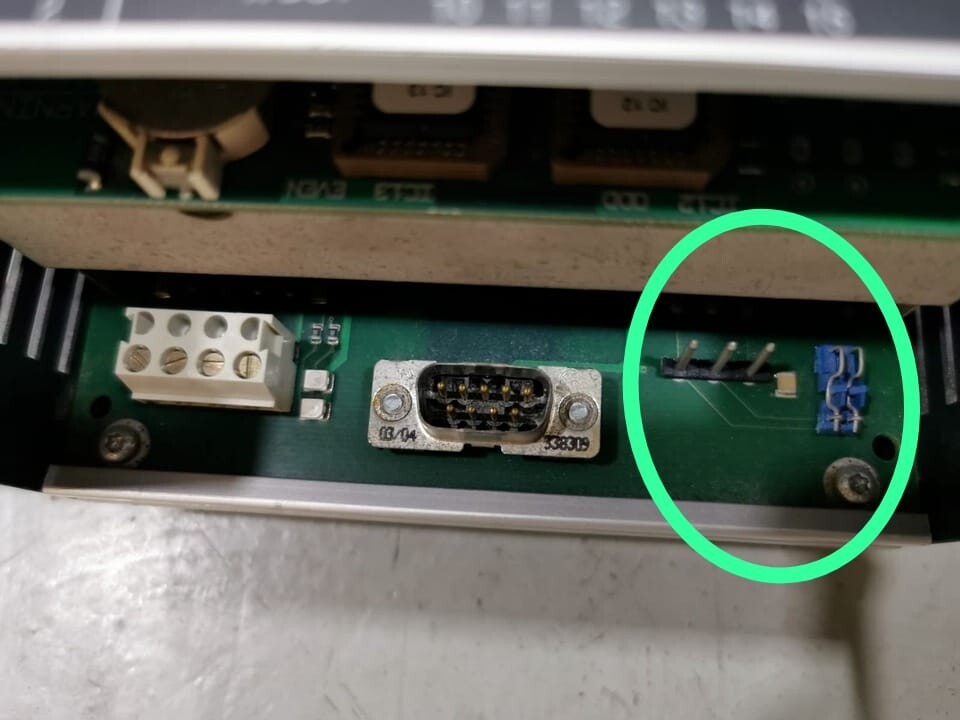 Danfoss AKA-244 Danfoss ADAP-KOOL GATEWAY Type AKA 244 Without Terminal 3