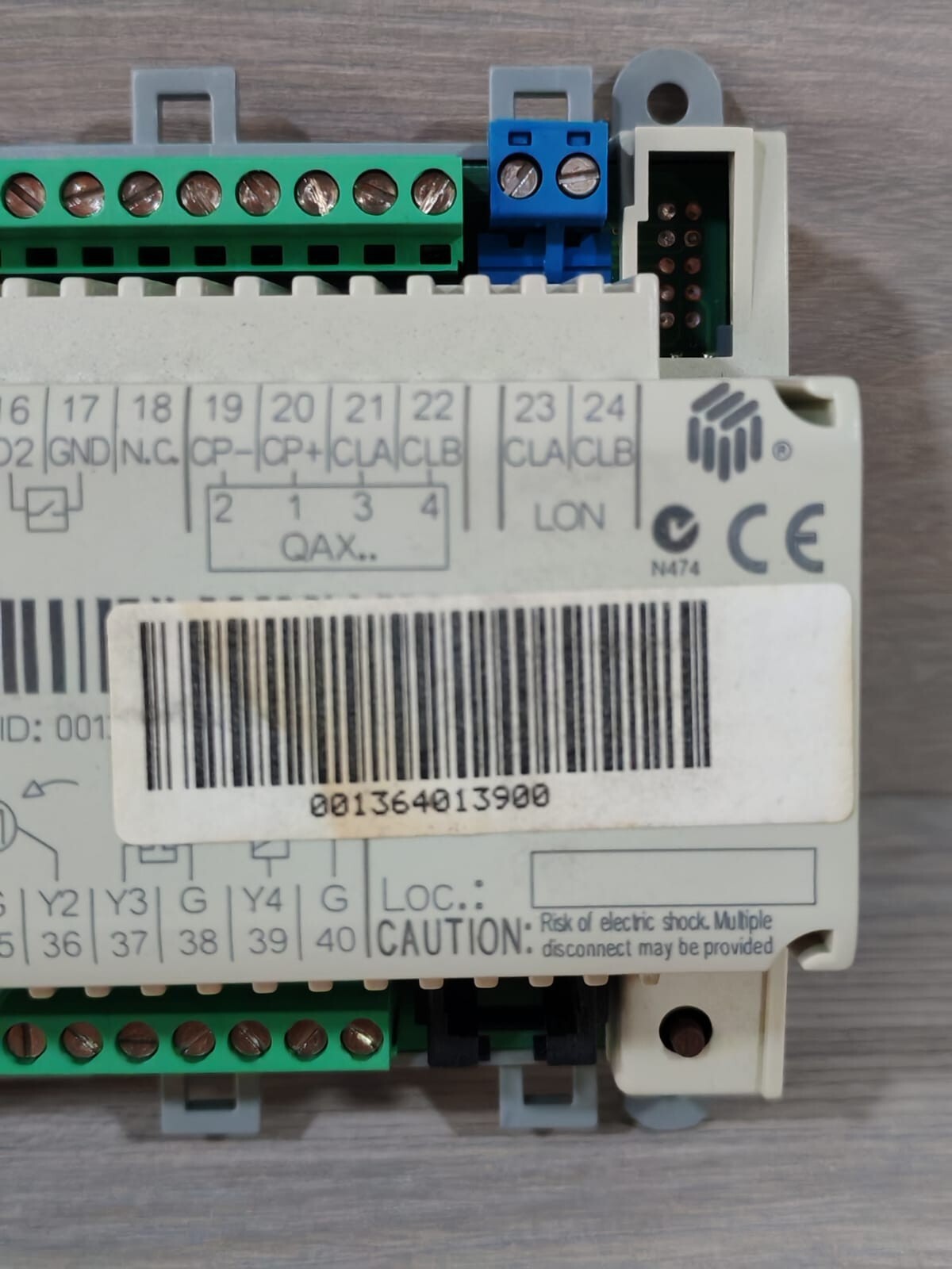 Siemens RX32.1/00032 Siemens RXC32.1 Room Controller RX32.1/00032 24V 50/60Hz- WITH FILTHY BOX 3