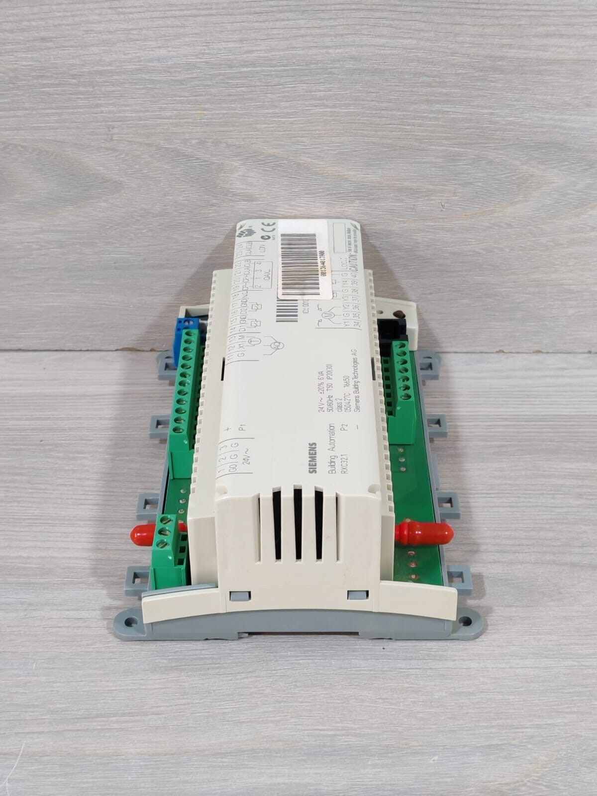 Siemens RX32.1/00032 Siemens RXC32.1 Room Controller RX32.1/00032 24V 50/60Hz- WITH FILTHY BOX 6