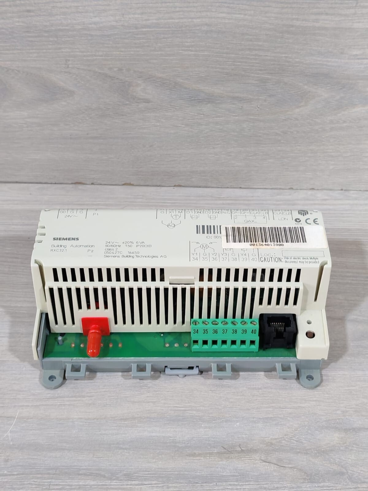 Siemens RX32.1/00032 Siemens RXC32.1 Room Controller RX32.1/00032 24V 50/60Hz- WITH FILTHY BOX 7