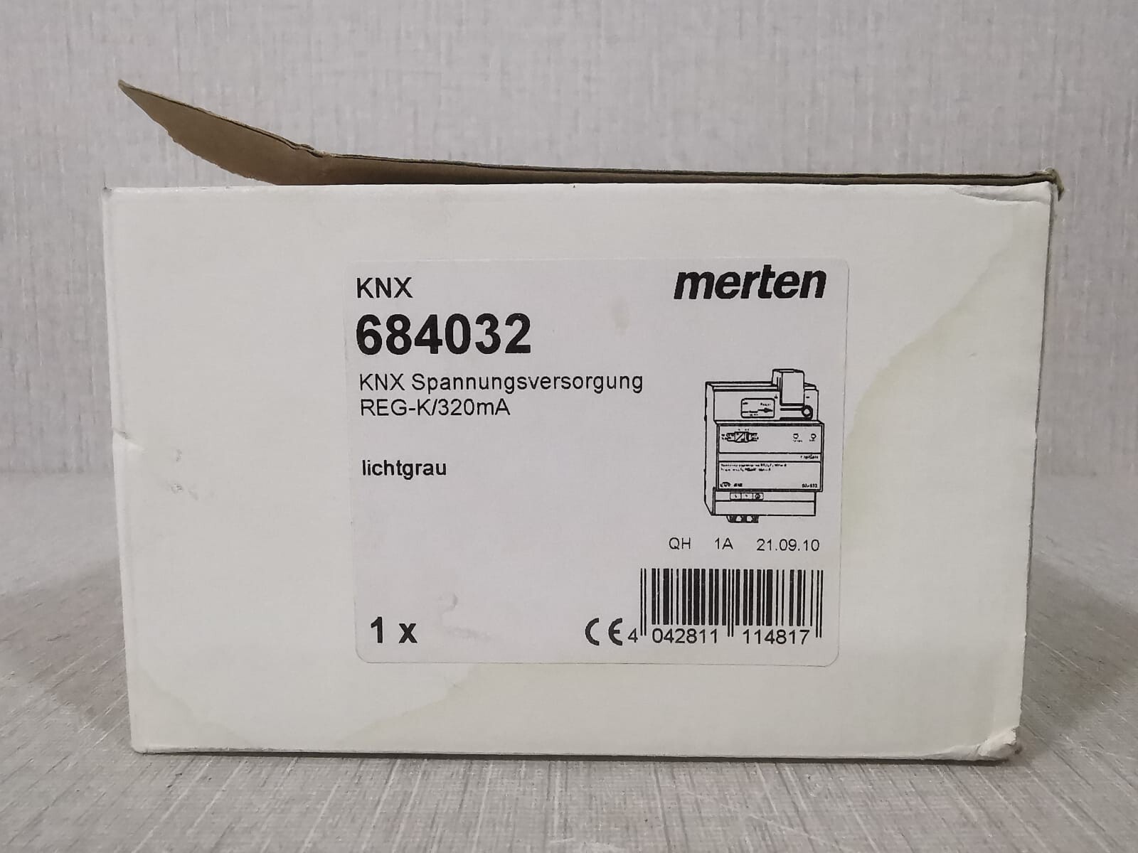 Merten 684032 MERTEN 684032 Power Supply 320 MA KNX 2