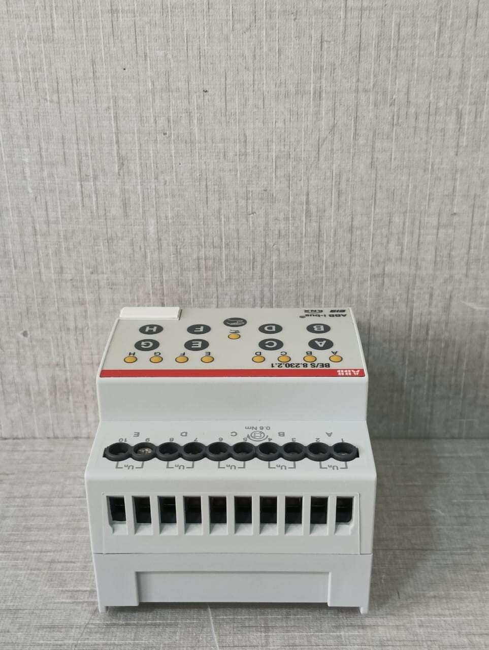 ABB 2CDG 110 093 R0011 ABB BE/S 8.230.2.1 Blind Actuator 2CDG110093R0011 6