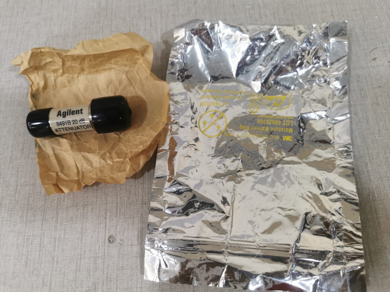 Agilent Technologies 8491B-20-DB Agilent 8491B 20 db Attenuator 3