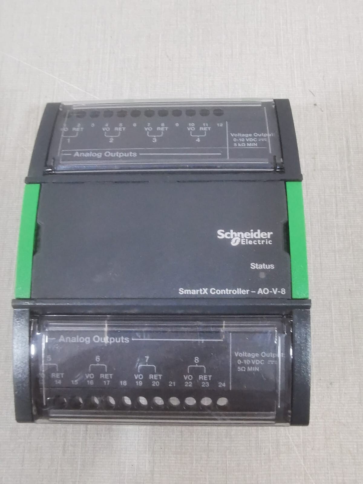 Schneider SmartX Controller AO-V-8 I/O MODULE SXWAOV8XX10001