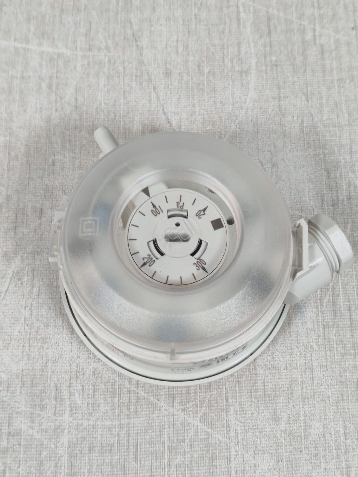 Schneider Electric SPD910-300Pa Schneider Electric 004701060 DIFFERENTIAL Pressure Switch SPD910-300Pa 3