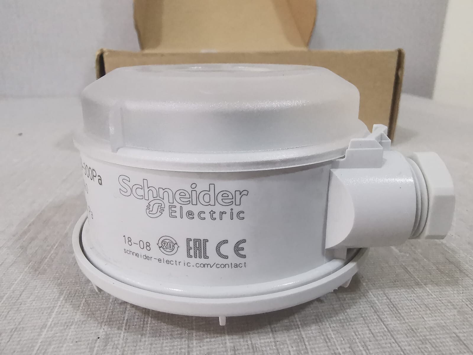 Schneider Electric SPD910-300Pa Schneider Electric 004701060 DIFFERENTIAL Pressure Switch SPD910-300Pa 4