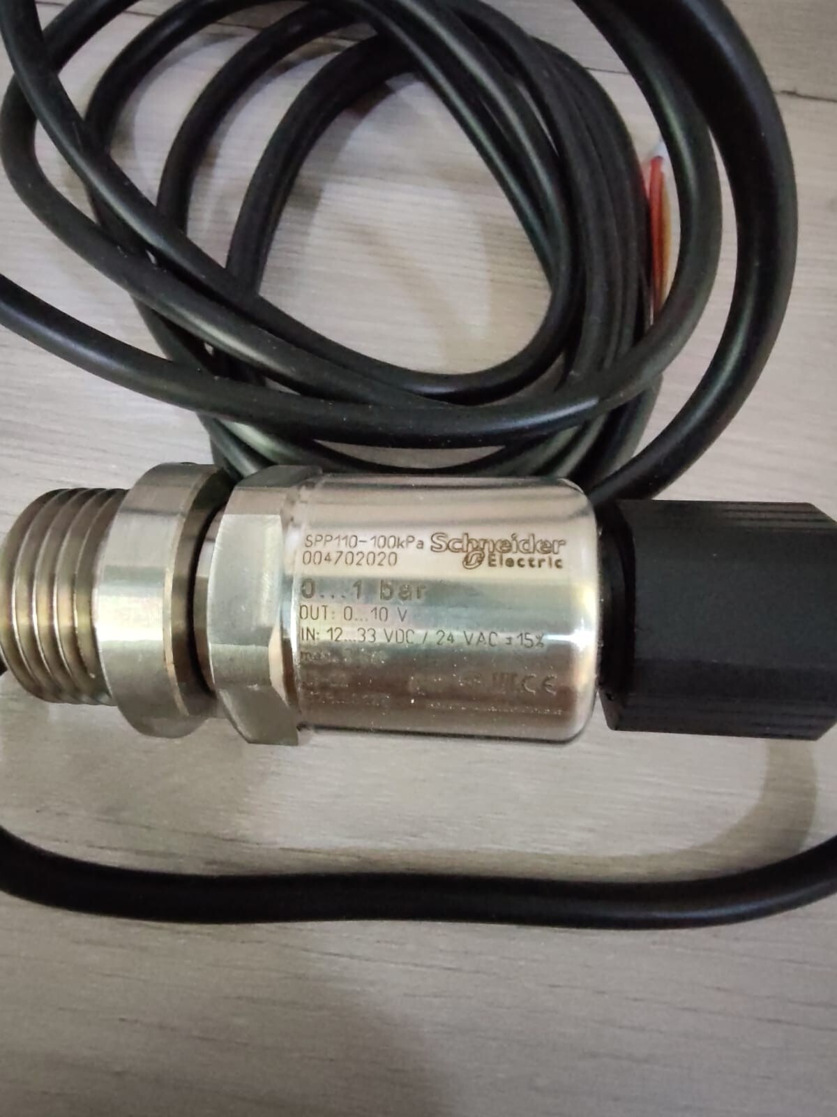 Schneider Electric SPP110-100 Schneider Electric 004702020 Pressure Transmitter Sensor SPP110-100 24VAC 4