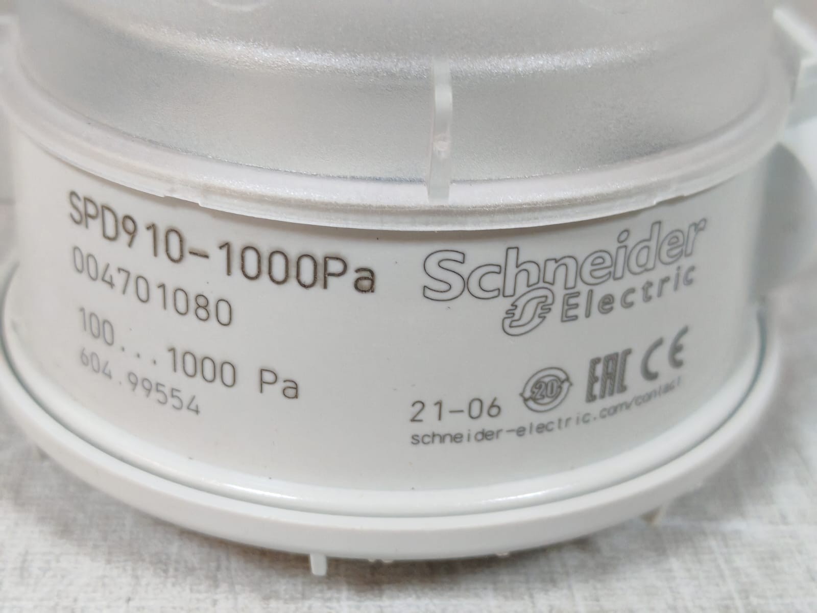 Schneider Electric SPD910-1000PA Schneider Electric 004701080 SPD910-1000Pa Switch Press Air 6