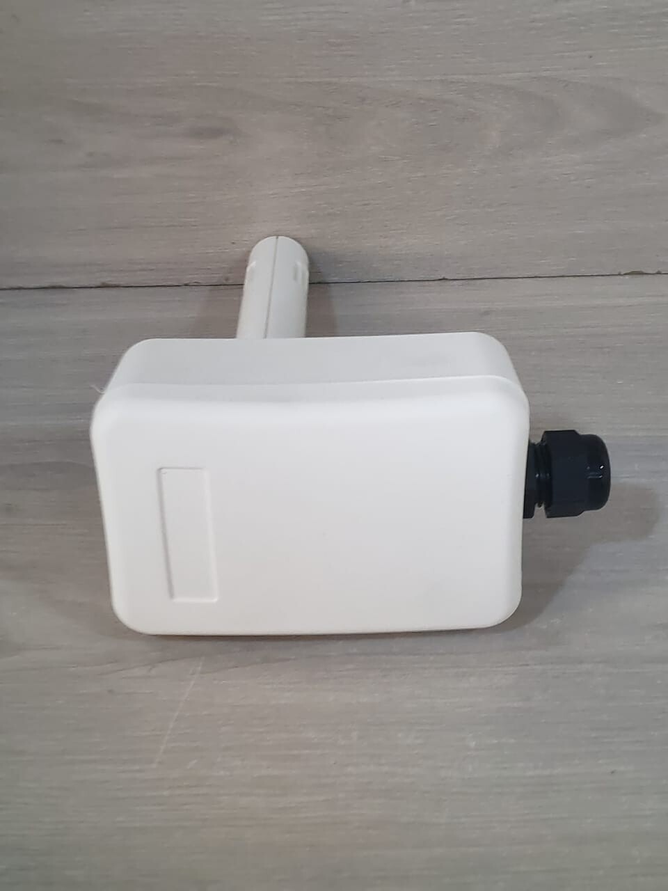 Veris HED3VSX VERIS HED3VSX MOUNT HUMIDITY SENSOR 15mA MAX 4