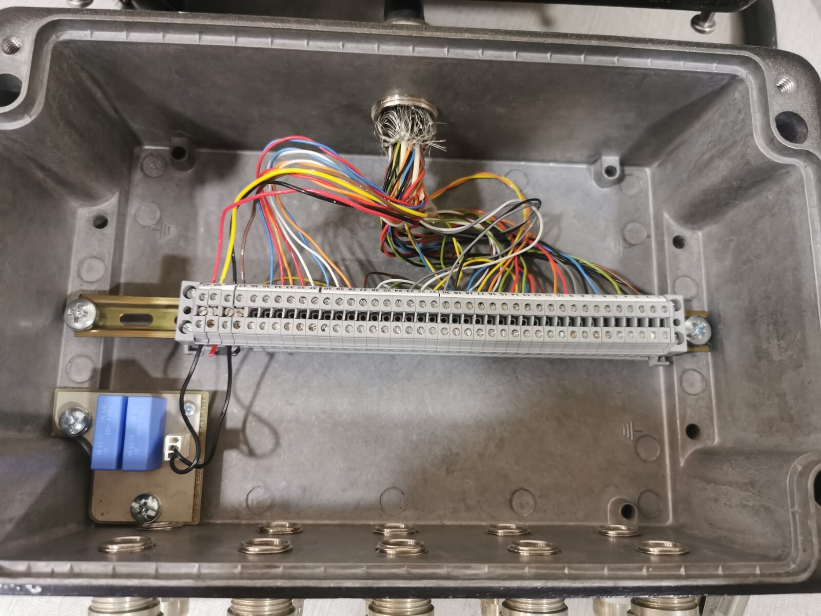 Seatex AIS-100 SEATEX AIS 100 Connection Box A100-54 4