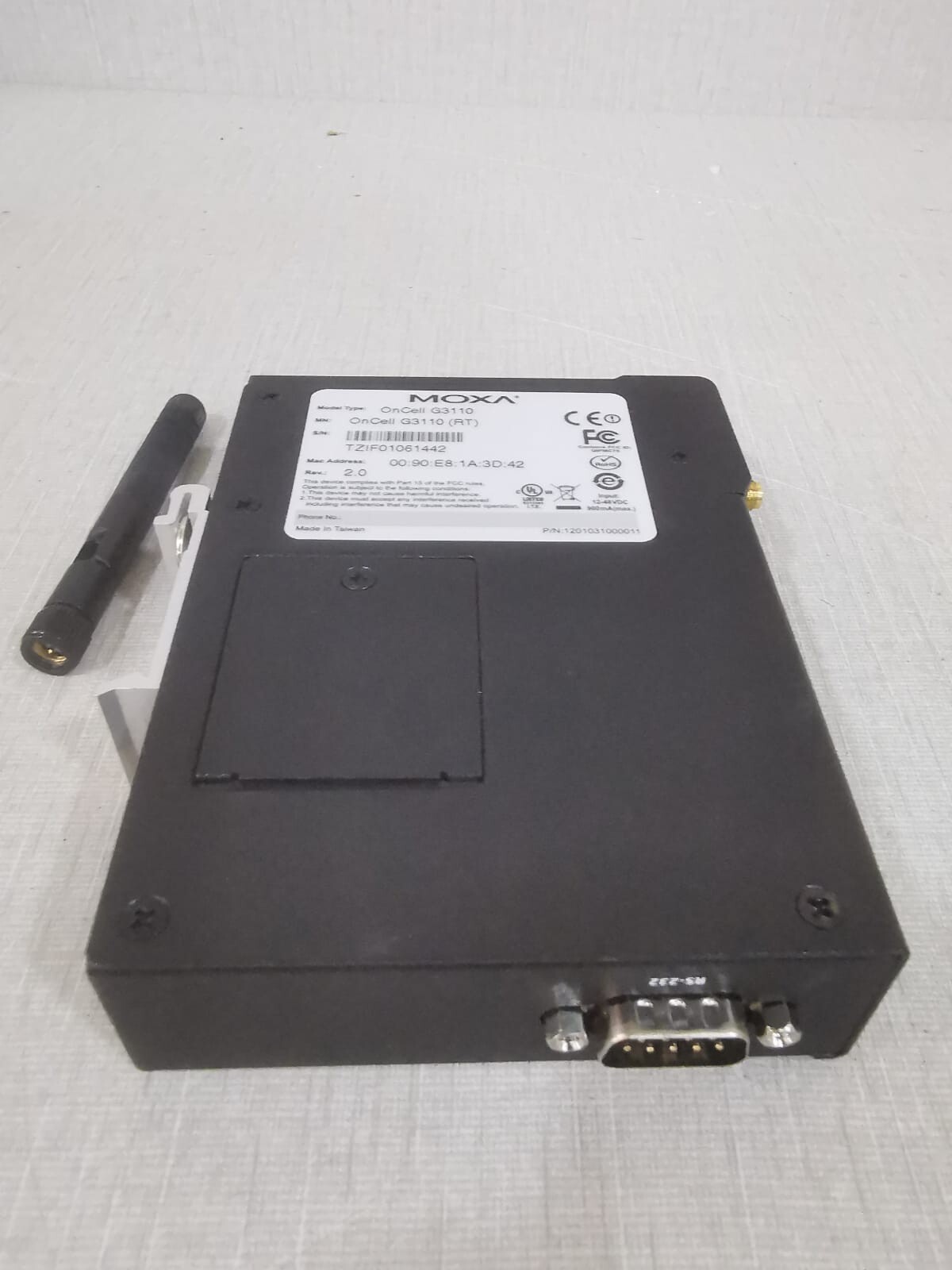 Moxa G3110 MOXA ONCELL G3110 V2.0 (RT) Advanced Quad-Band GSM/GPRS/EDGE IP Gateway 5