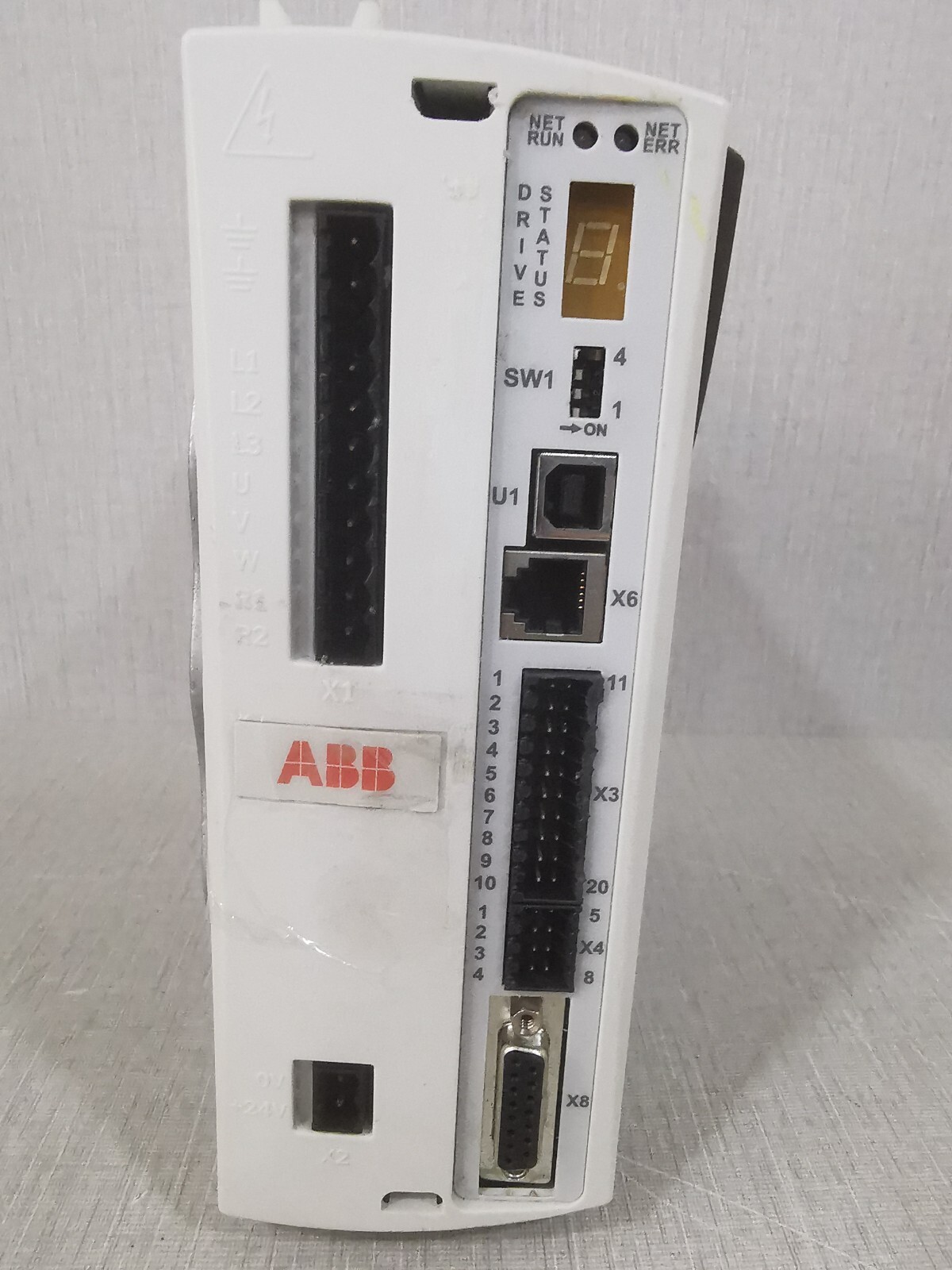 ABB MicroFlex E150-230VAC Servo Drive E152A03EI0A