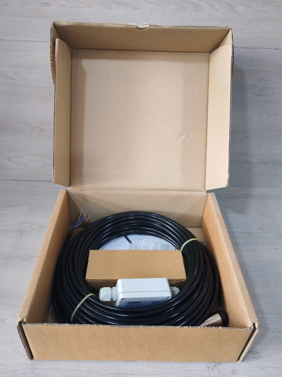 Siemens 7MF1570-1BA01-Z SIEMENS 7MF1570-1BA01-Z SITRANS P MPS / 7MF1570-8AA JUNCTION BOX- W/ FILHTY BOX 2
