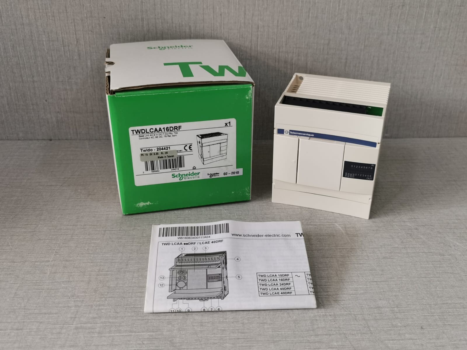 SCHNEIDER ELECTRIC TELEMECANIQUE TWDLCAA16DRF Twido-204421 BASE UNIT 100-240V