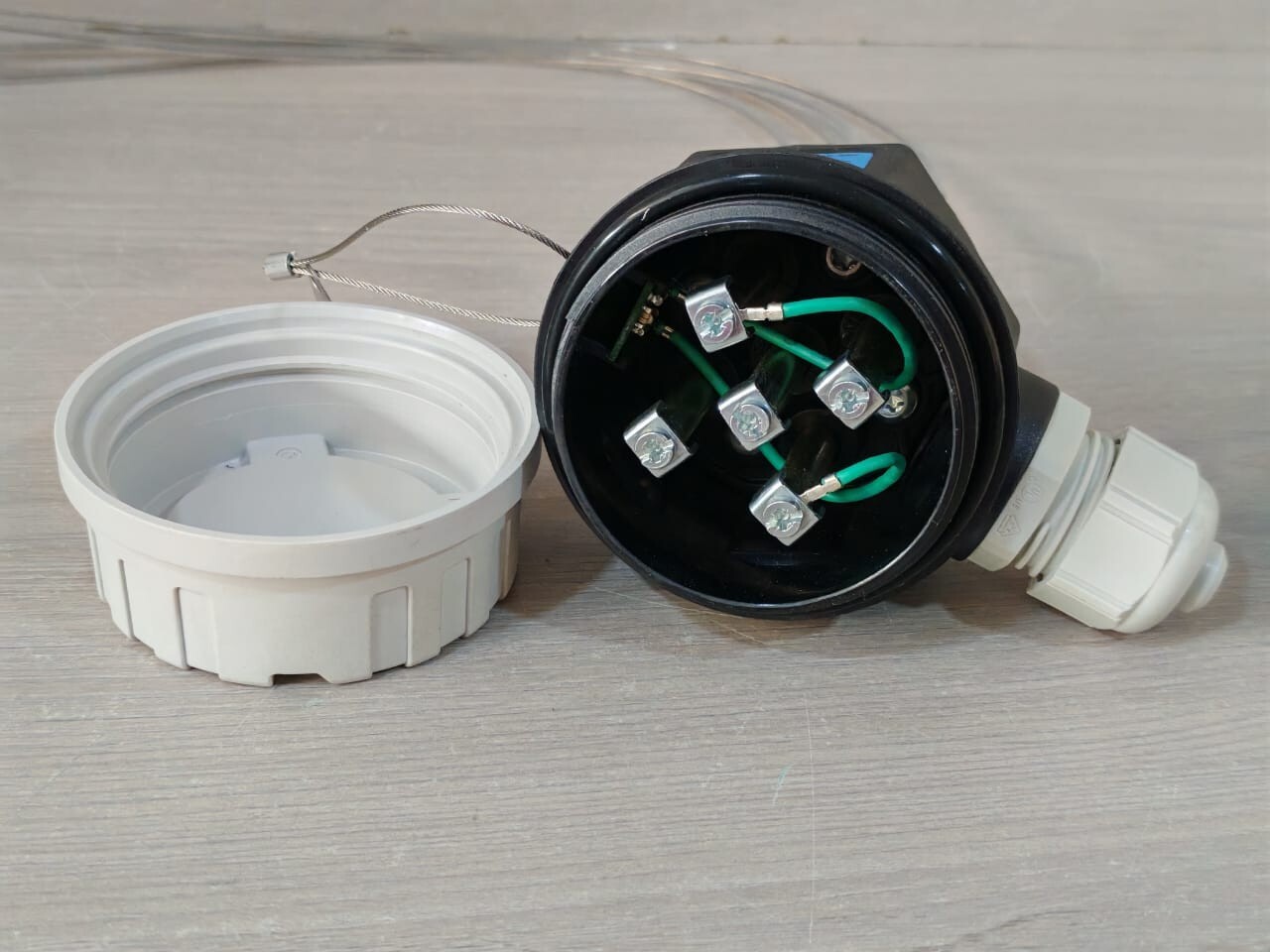 Endress+Hauser FTW32-D2D5AA0A ENDRESS+HAUSER LIQUIPOINT T FTW32-D2D5AA0A CONDUCTIVE POINT LEVEL DETECTOR 5000M 5