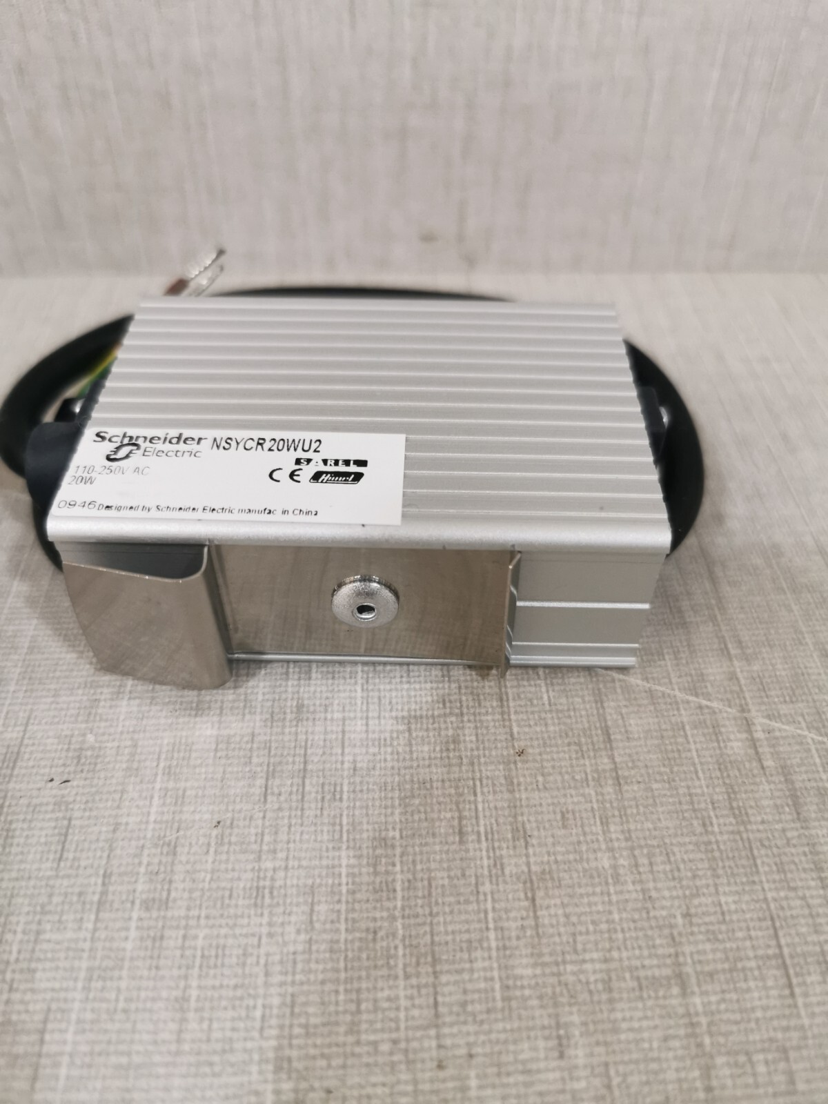 Schneider Electric NSYCR20WU2 Schneider Electric NSYCR20WU2 ClimaSys PTC heating resistance 20W, 110-250V 3